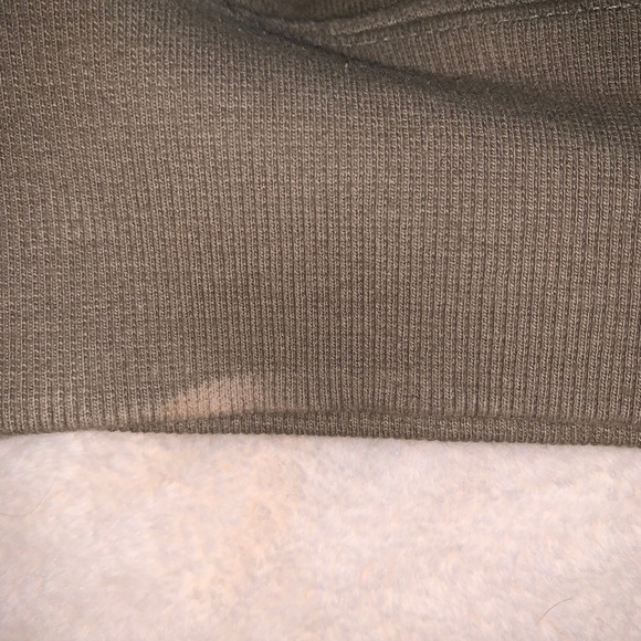 Aritzia camo hoodie - Picture 2 of 2